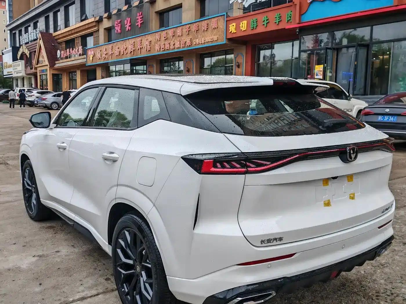 Changan UNI-Z 2026 1.5T Comfort Edition — миниатюра 6