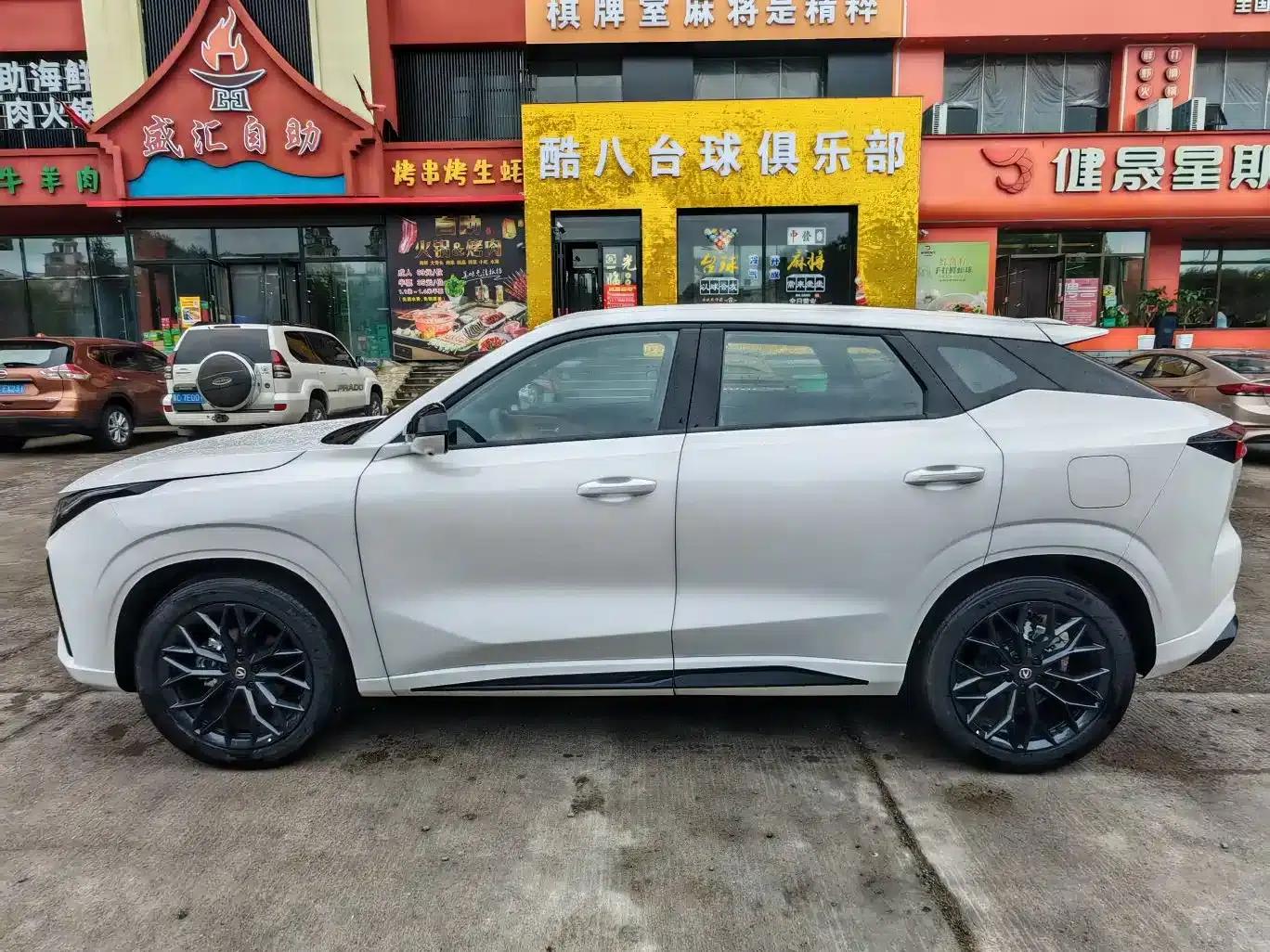 Changan UNI-Z 2026 1.5T Comfort Edition — миниатюра 8