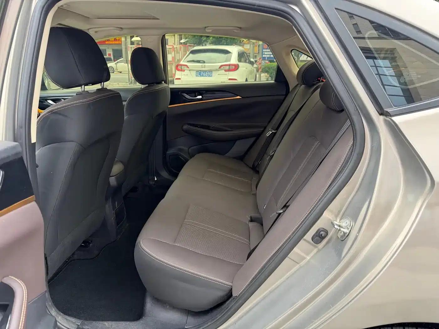 Changan Eado DT 2018 1.6L Manual Enjoyment Edition — миниатюра 8