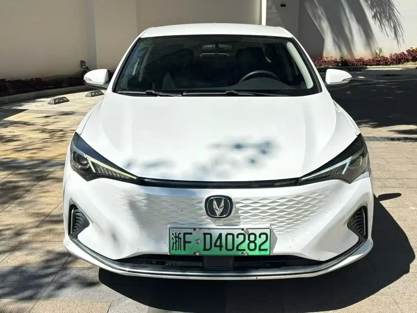Changan Eado New Energy 2022 EV460 Smart Ride-Hailing Edition (Lithium Iron Phosphate) — миниатюра 2