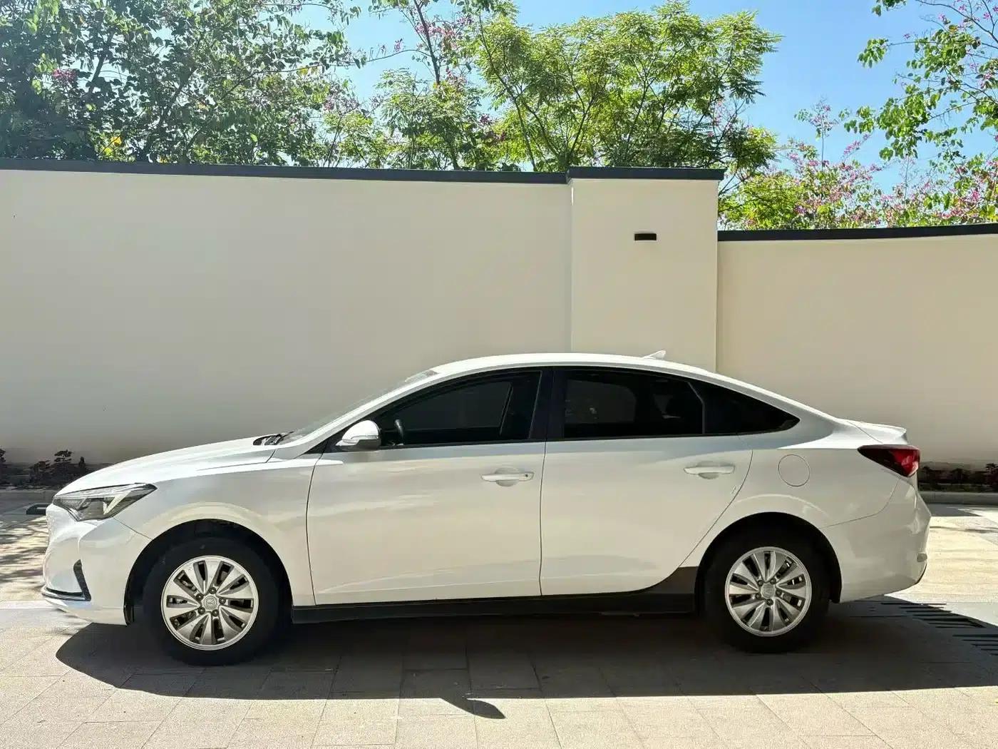 Changan Eado New Energy 2022 EV460 Smart Ride-Hailing Edition (Lithium Iron Phosphate) — миниатюра 4