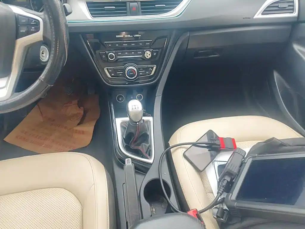 Yuexiang V7 2016 1.6L Manual Enjoyment Edition (National V Emission Standard) — миниатюра 10
