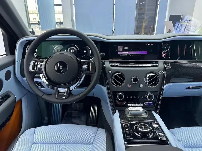 2025 Cullinan Series II Black Badge Disruptor — миниатюра 33
