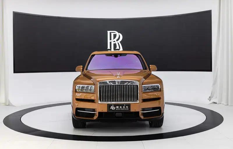 2022 Cullinan 6.7T Automatic AWD 4-seater — миниатюра 2