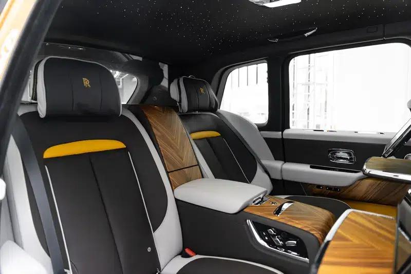 2022 Cullinan 6.7T Automatic AWD 4-seater — миниатюра 25