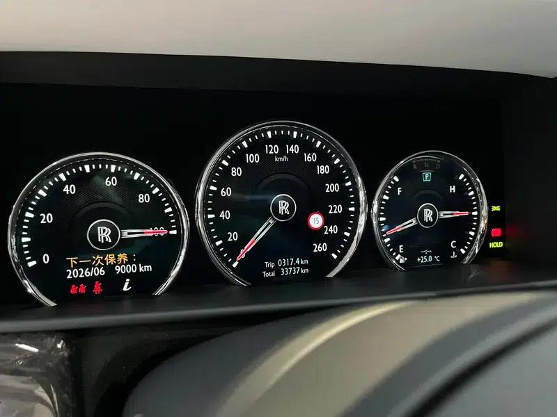 2018 Cullinan, four-seater version — миниатюра 17