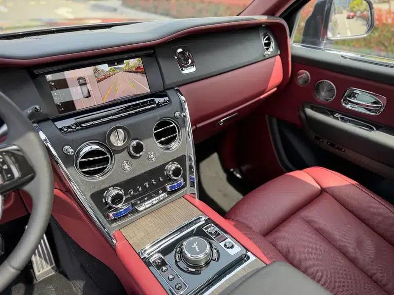 2018 Cullinan 5-seater — миниатюра 13