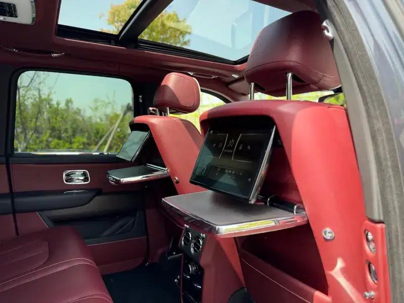 2018 Cullinan 5-seater — миниатюра 17