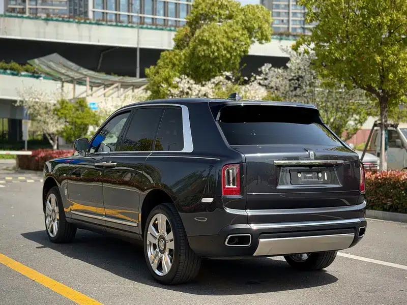 2018 Cullinan 5-seater — миниатюра 3