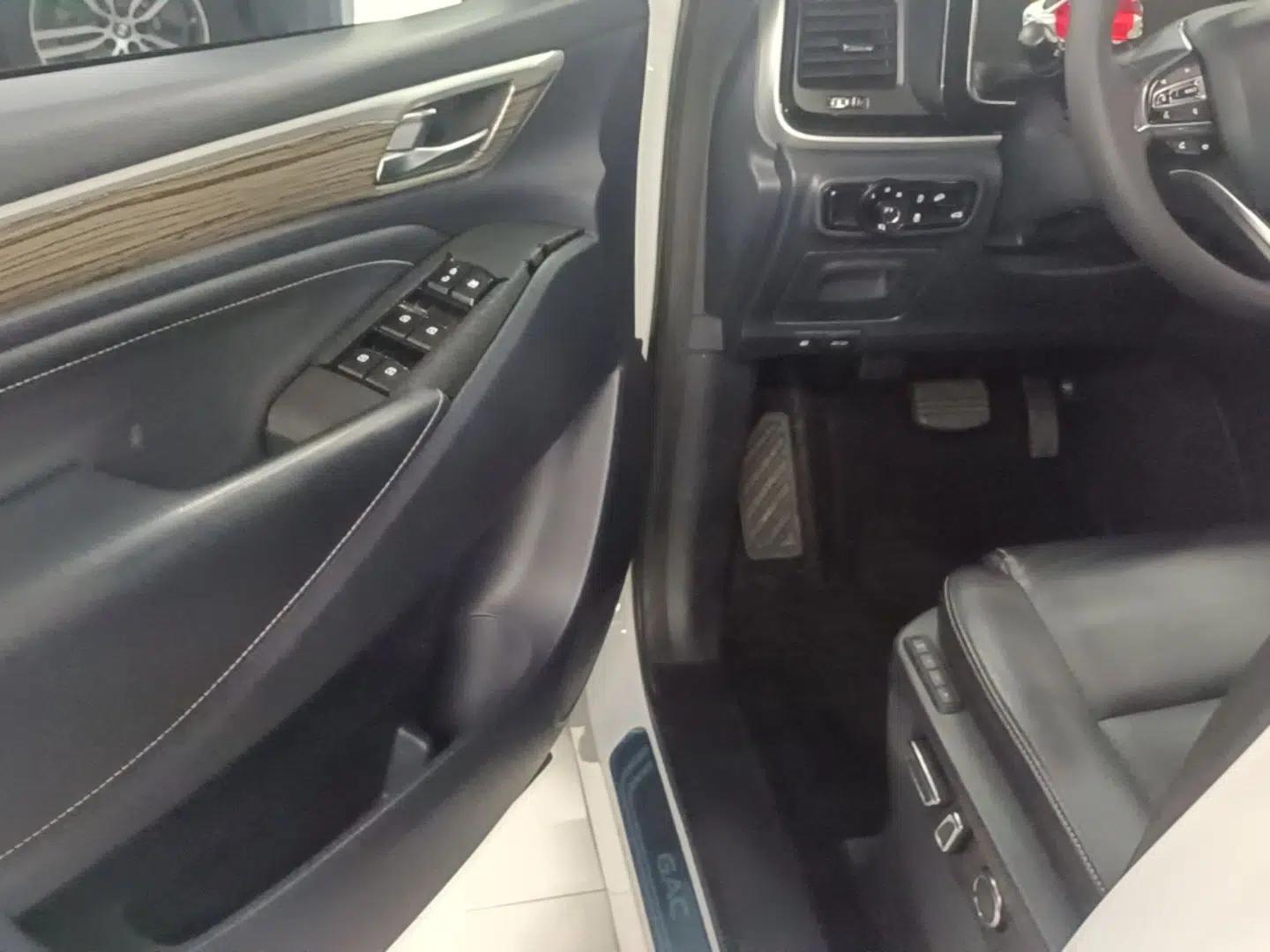 GAC Trumpchi M8 2023 Lingxiu Series 390T Ultimate Edition — миниатюра 18