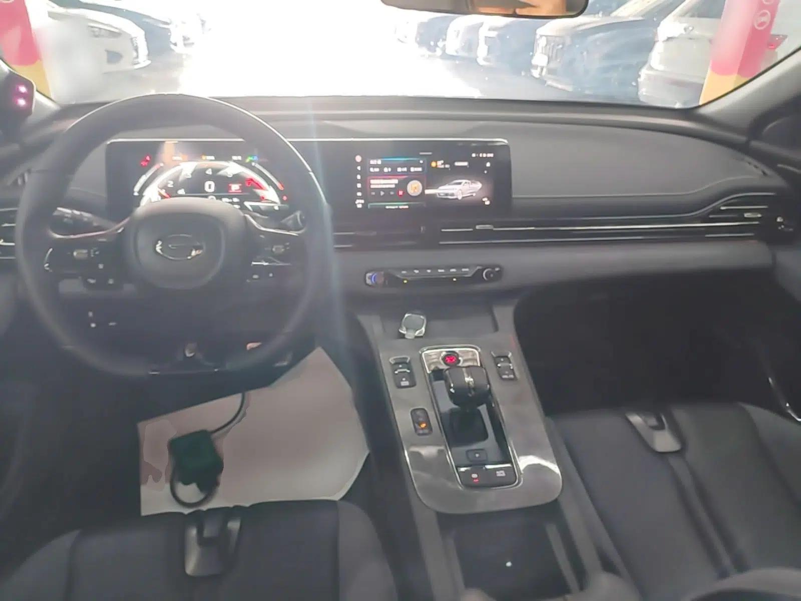 GAC Trumpchi EMPOW 2024 400T Automatic Yingbao R MAX Edition — миниатюра 12