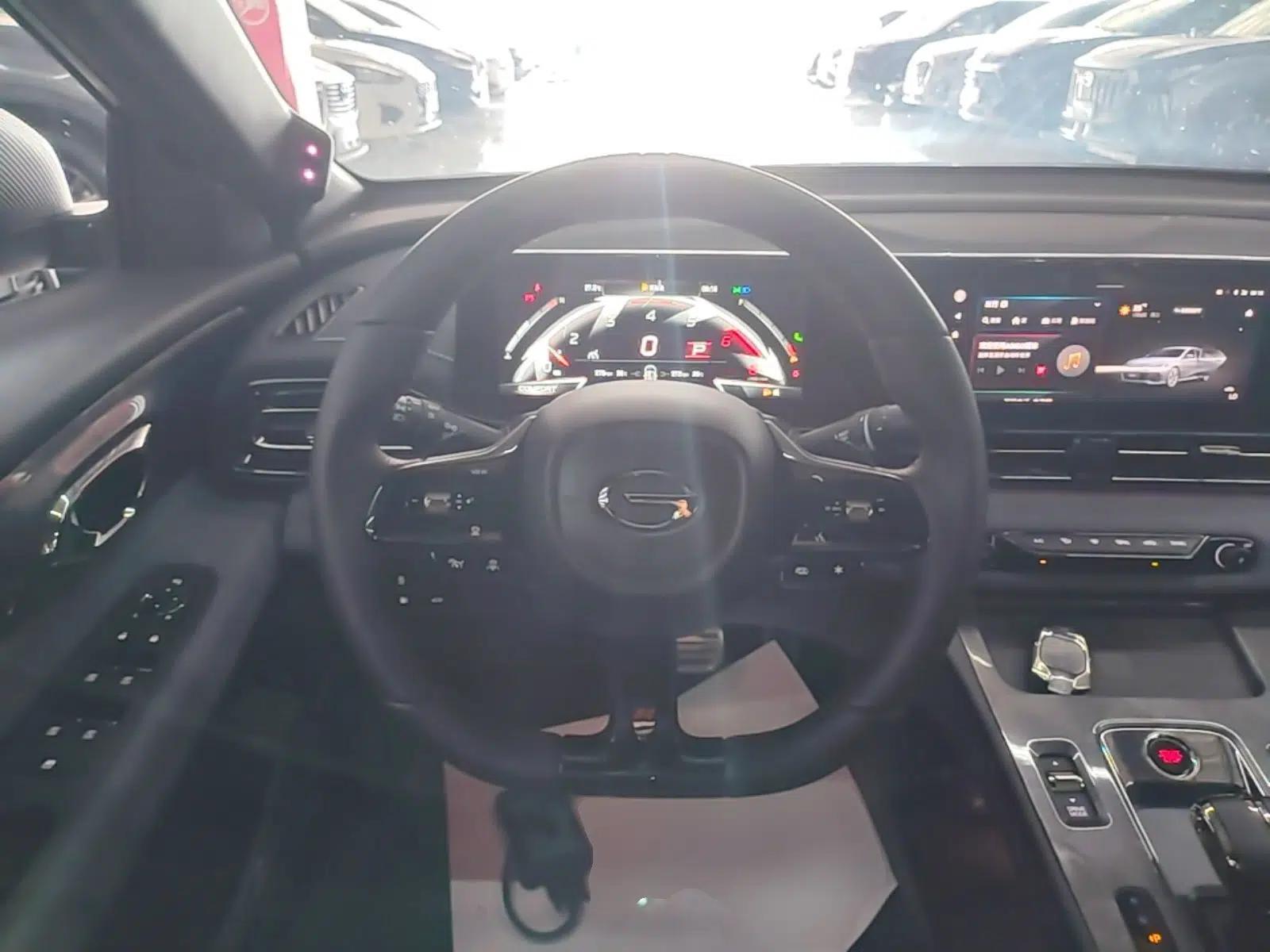 GAC Trumpchi EMPOW 2024 400T Automatic Yingbao R MAX Edition — миниатюра 13