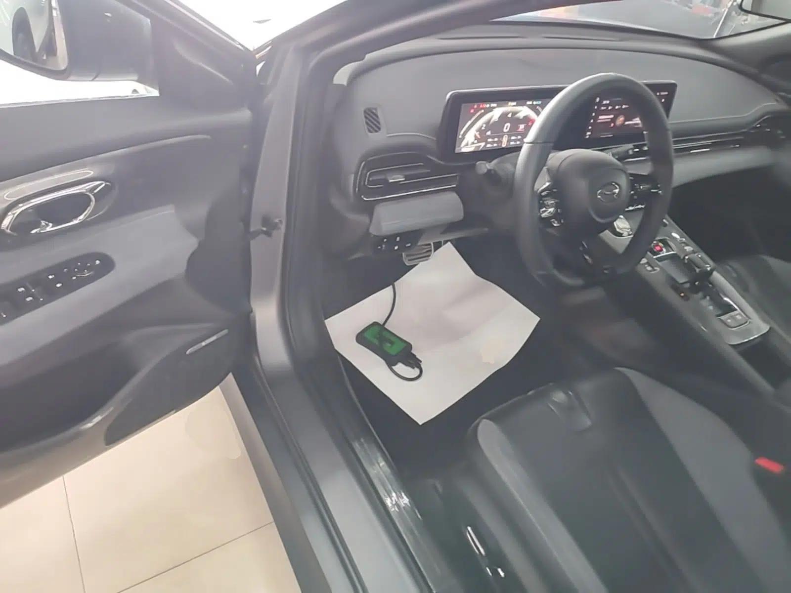 GAC Trumpchi EMPOW 2024 400T Automatic Yingbao R MAX Edition — миниатюра 18