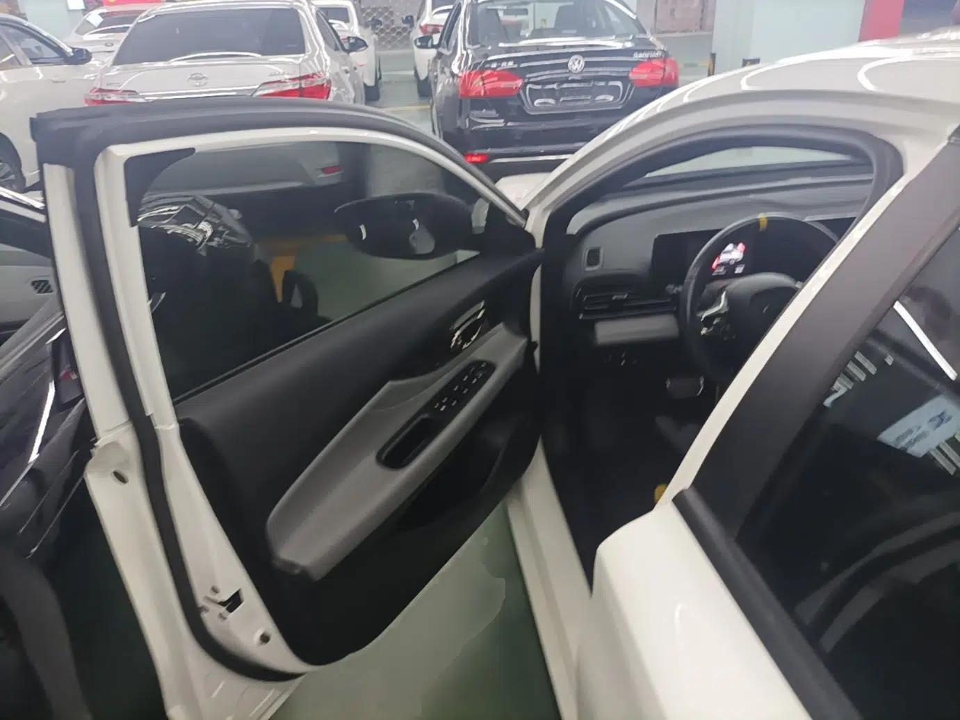 GAC Trumpchi EMPOW 2021 270T DCT J15 Version — миниатюра 25
