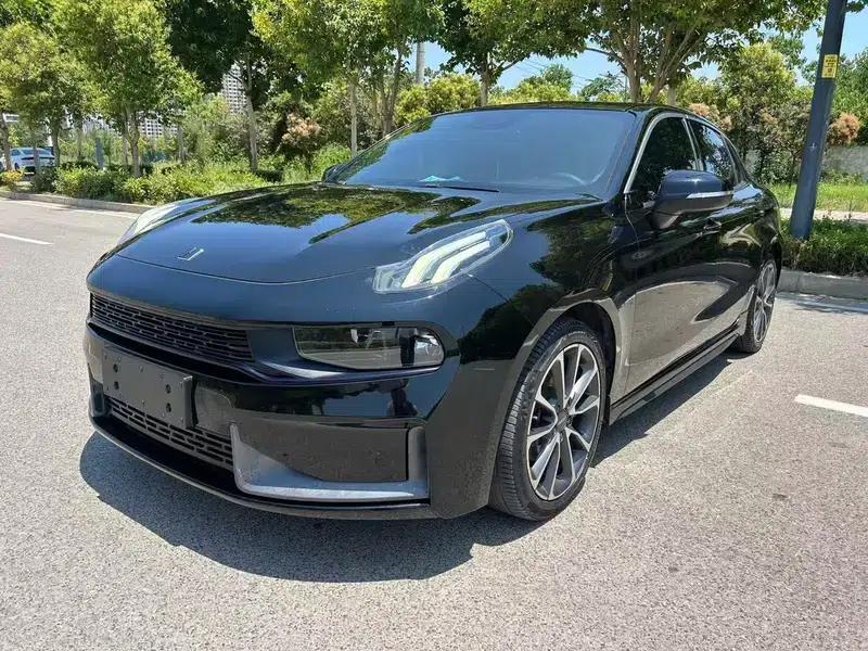 Lynk & Co 03 2019 1.5TD DCT Sport Edition — миниатюра 1
