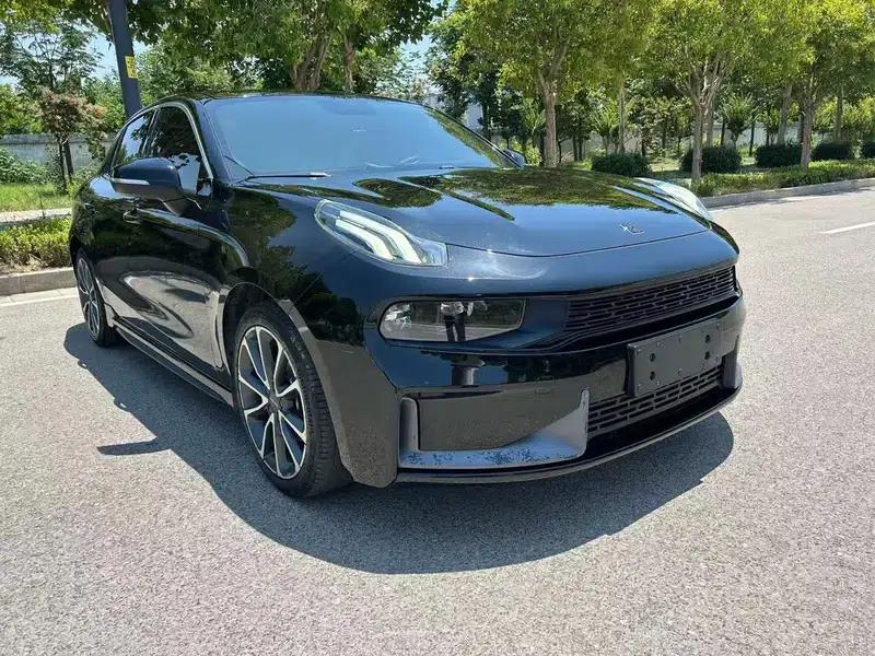 Lynk & Co 03 2019 1.5TD DCT Sport Edition — миниатюра 3