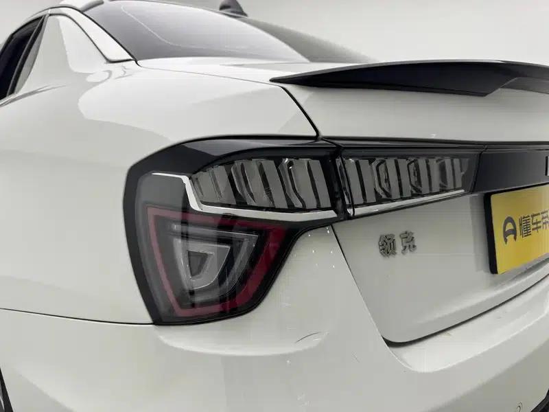 Lynk & Co 03 2019 Facelift 1.5TD DCT Sport Edition — миниатюра 13