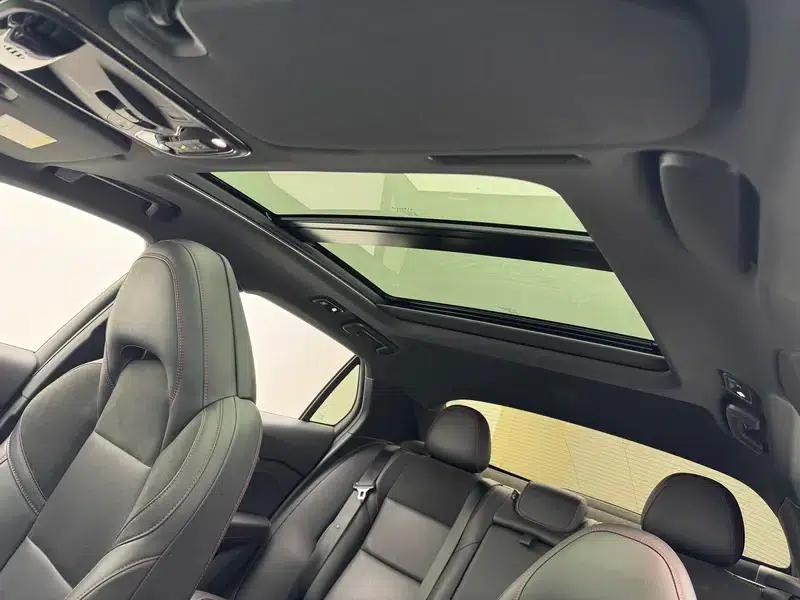 Lynk & Co 03 2019 Facelift 1.5TD DCT Sport Edition — миниатюра 24