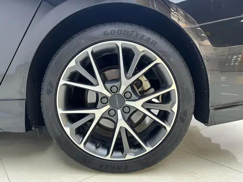 Lynk & Co 03 2022 2.0TD DCT Pro — миниатюра 9