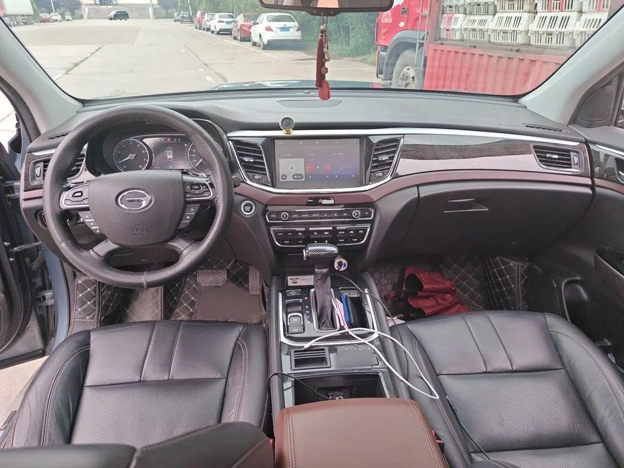 GAC Trumpchi GS8 2017 320T Two-Wheel Drive Luxury Smart Connectivity Version (7 Seats) — миниатюра 18