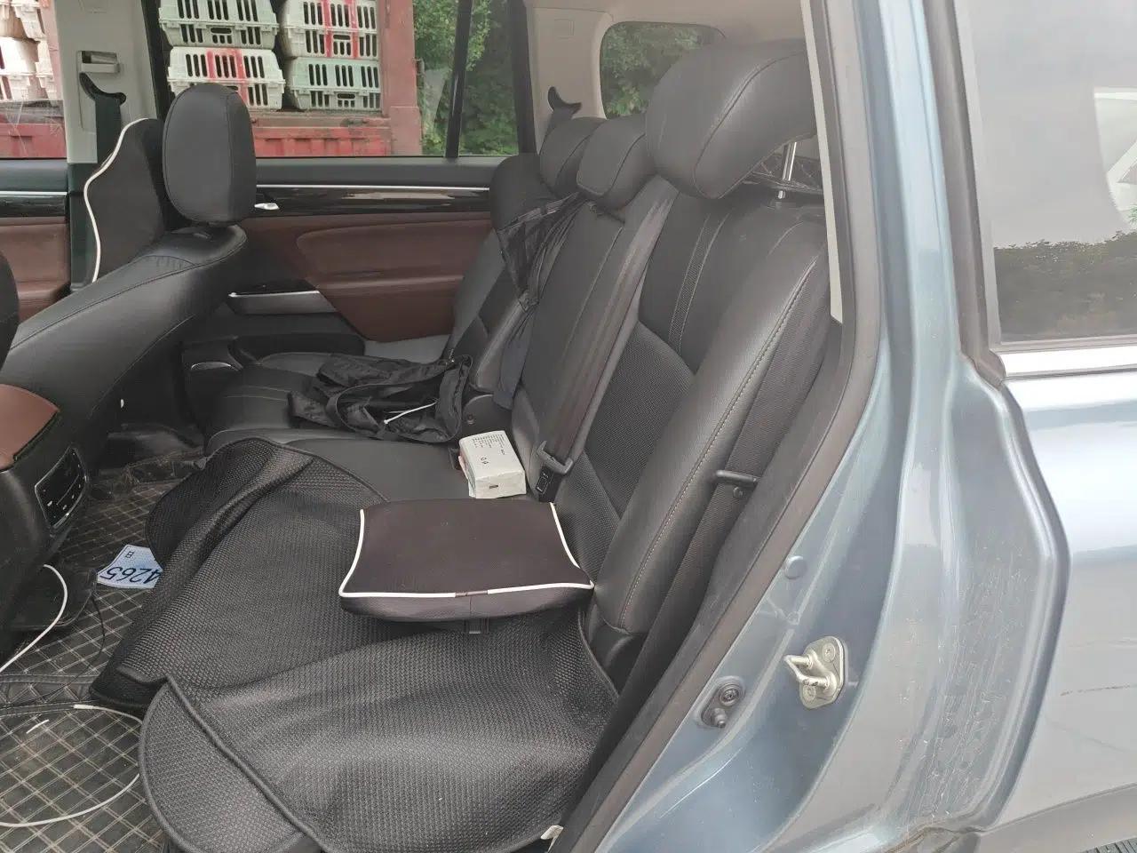 GAC Trumpchi GS8 2017 320T Two-Wheel Drive Luxury Smart Connectivity Version (7 Seats) — миниатюра 20