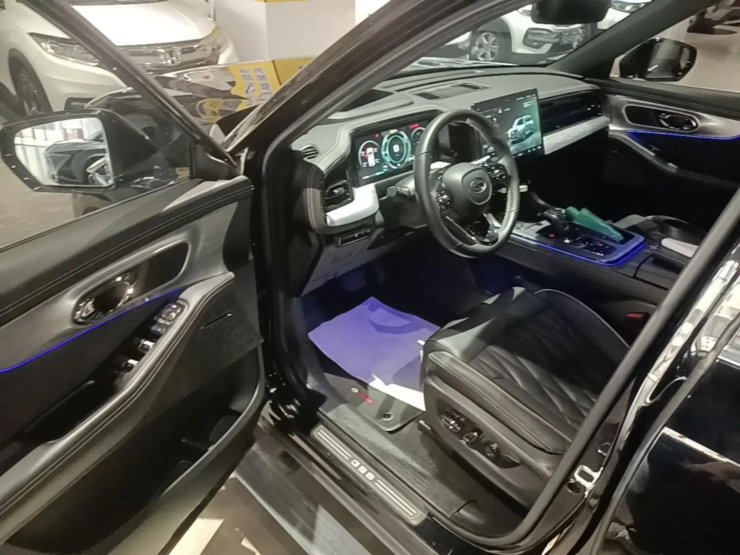 GAC Trumpchi GS8 2022 Double-Energy Series 2.0TM Two-Wheel Drive Prestige Edition (6 Seats) — миниатюра 18