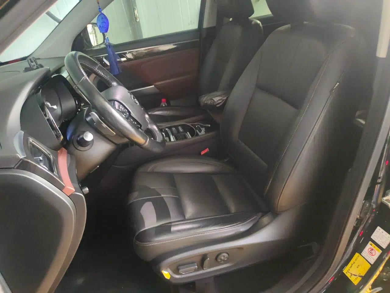 GAC Trumpchi GS8 2017 320T Two-Wheel Drive Luxury Smart Connectivity Version (7 Seats) — миниатюра 15