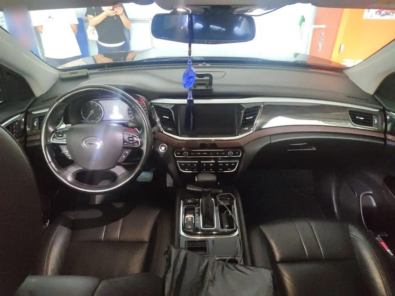GAC Trumpchi GS8 2017 320T Two-Wheel Drive Luxury Smart Connectivity Version (7 Seats) — миниатюра 9