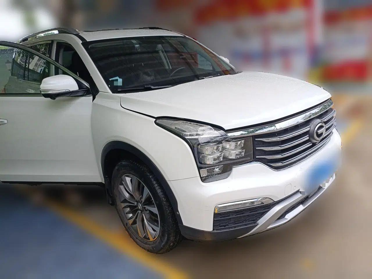 GAC Trumpchi GS8 2017 320T Two-Wheel Drive Luxury Smart Connectivity Version (7 Seats) — миниатюра 3