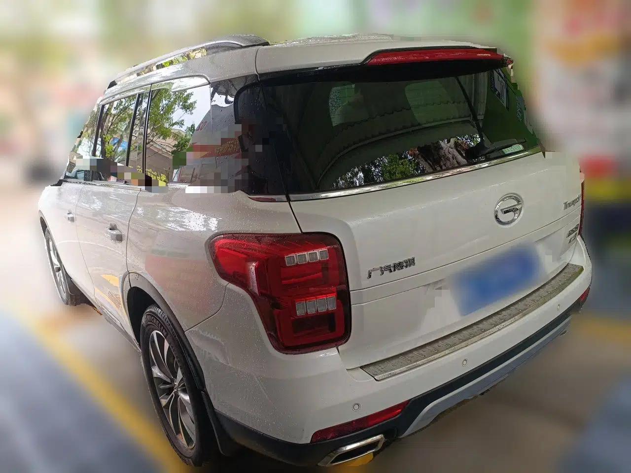 GAC Trumpchi GS8 2017 320T Two-Wheel Drive Luxury Smart Connectivity Version (7 Seats) — миниатюра 4