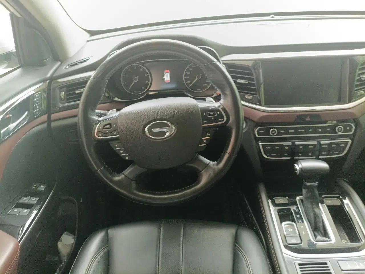 GAC Trumpchi GS8 2017 320T Two-Wheel Drive Luxury Smart Connectivity Version (7 Seats) — миниатюра 10