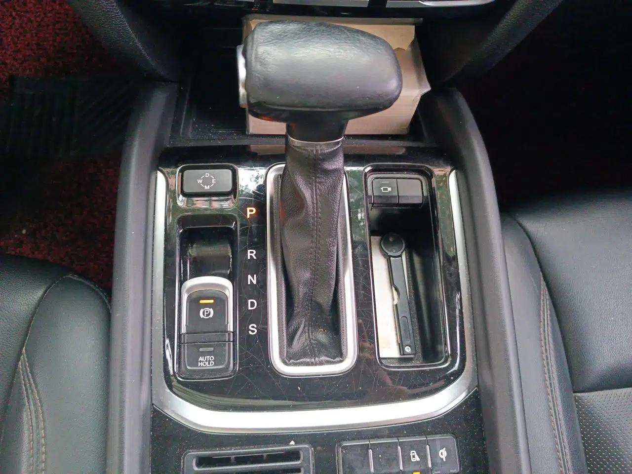 GAC Trumpchi GS8 2017 320T Two-Wheel Drive Luxury Smart Connectivity Version (7 Seats) — миниатюра 14