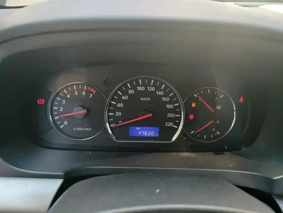 Yuexiang V5 2012 1.5L Manual Dream Edition — миниатюра 14