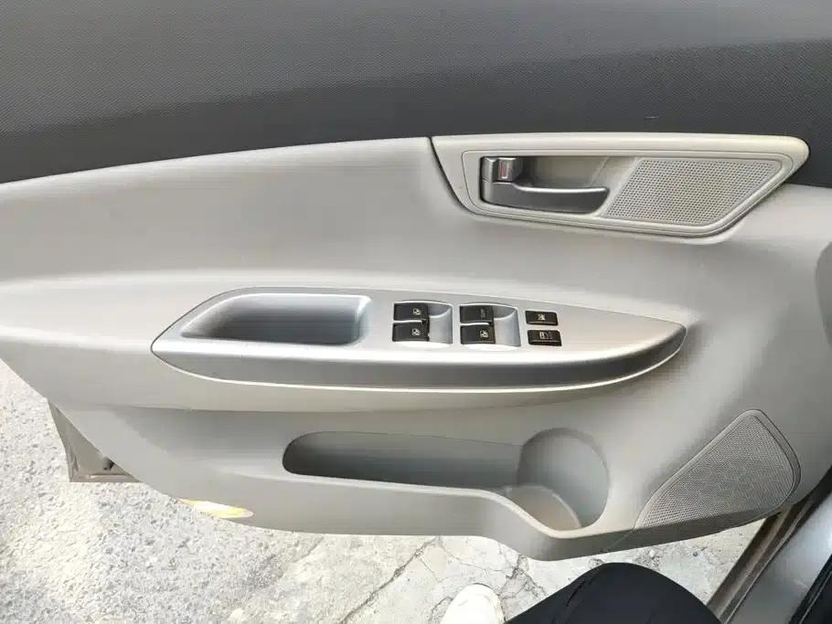 Yuexiang V5 2012 1.5L Manual Dream Edition — миниатюра 7