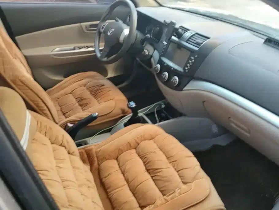 Yuexiang V5 2012 1.5L Manual Dream Edition — миниатюра 8