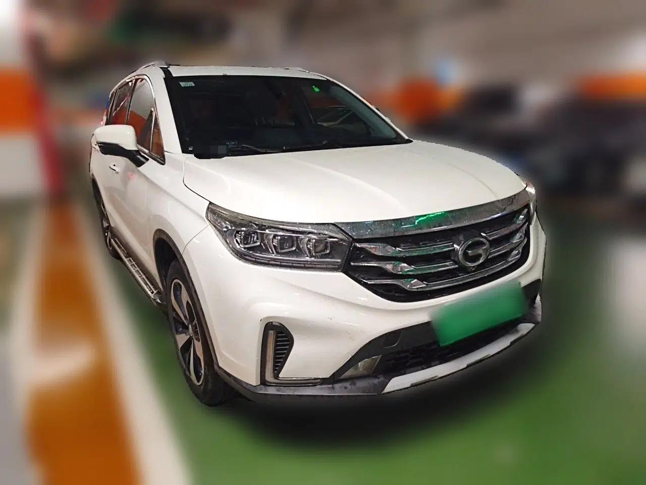 GAC Trumpchi GS4 2018 235T Automatic Two-Wheel Drive Luxury Smart Connectivity Millionth Anniversary Edition — миниатюра 3