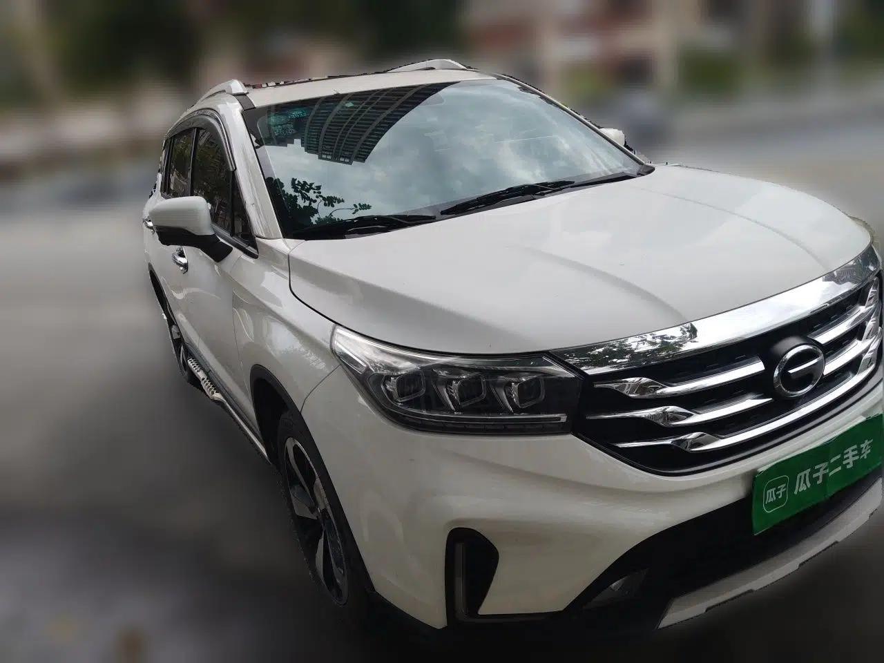 GAC Trumpchi GS4 2018 235T Automatic Two-Wheel Drive Luxury Smart Connectivity Millionth Anniversary Edition — миниатюра 3
