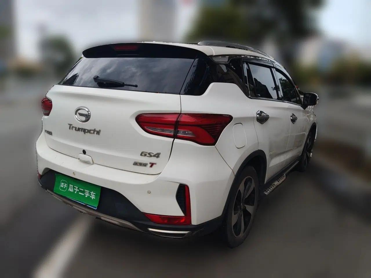 GAC Trumpchi GS4 2018 235T Automatic Two-Wheel Drive Luxury Smart Connectivity Millionth Anniversary Edition — миниатюра 6