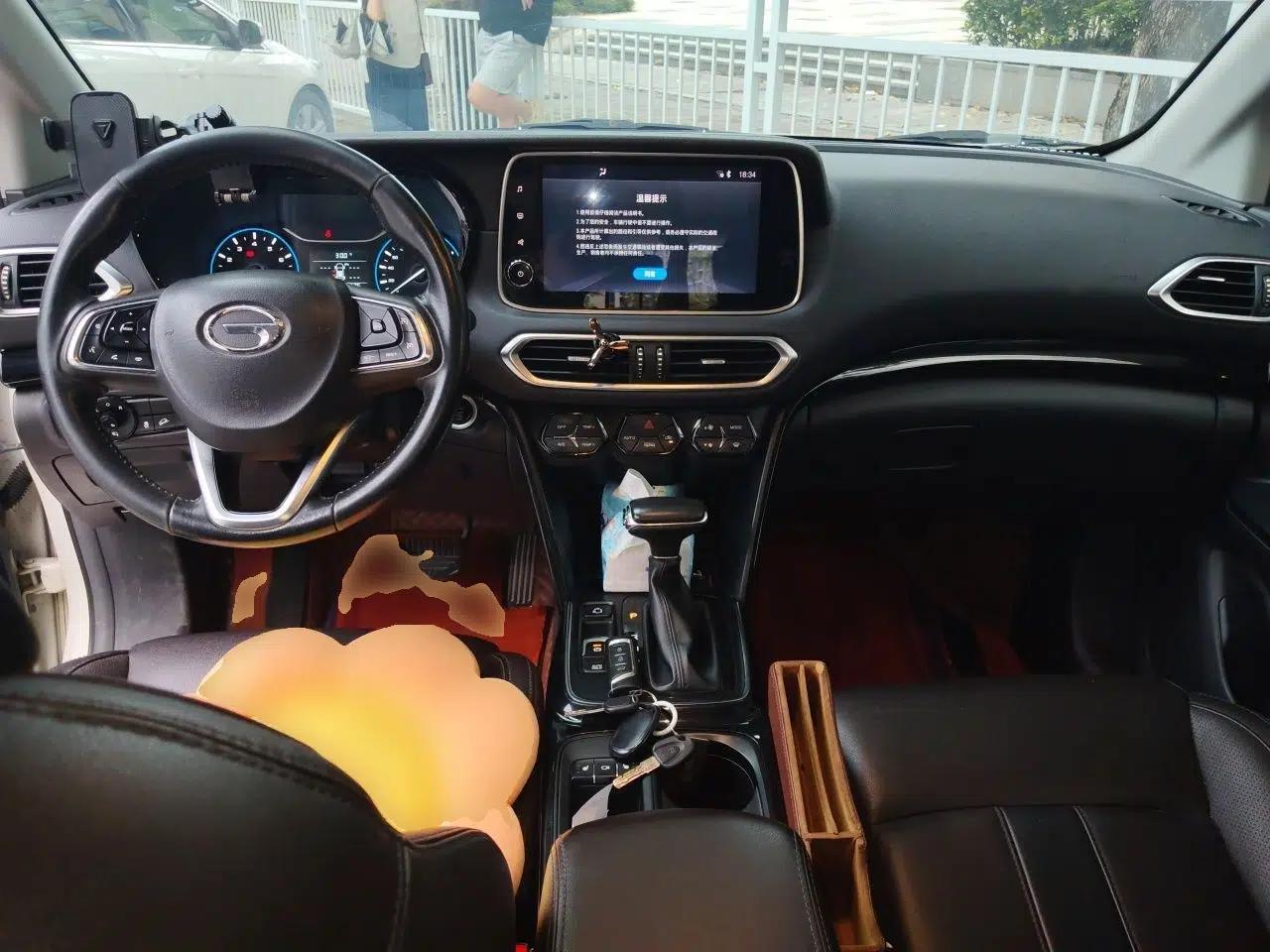 GAC Trumpchi GS4 2018 235T Automatic Two-Wheel Drive Luxury Smart Connectivity Millionth Anniversary Edition — миниатюра 9