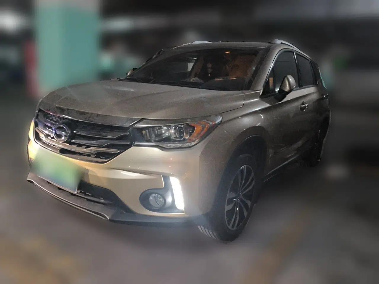 GAC Trumpchi GS4 2017 235T Automatic Two-Wheel Drive Luxury Smart Connectivity Version — миниатюра 1