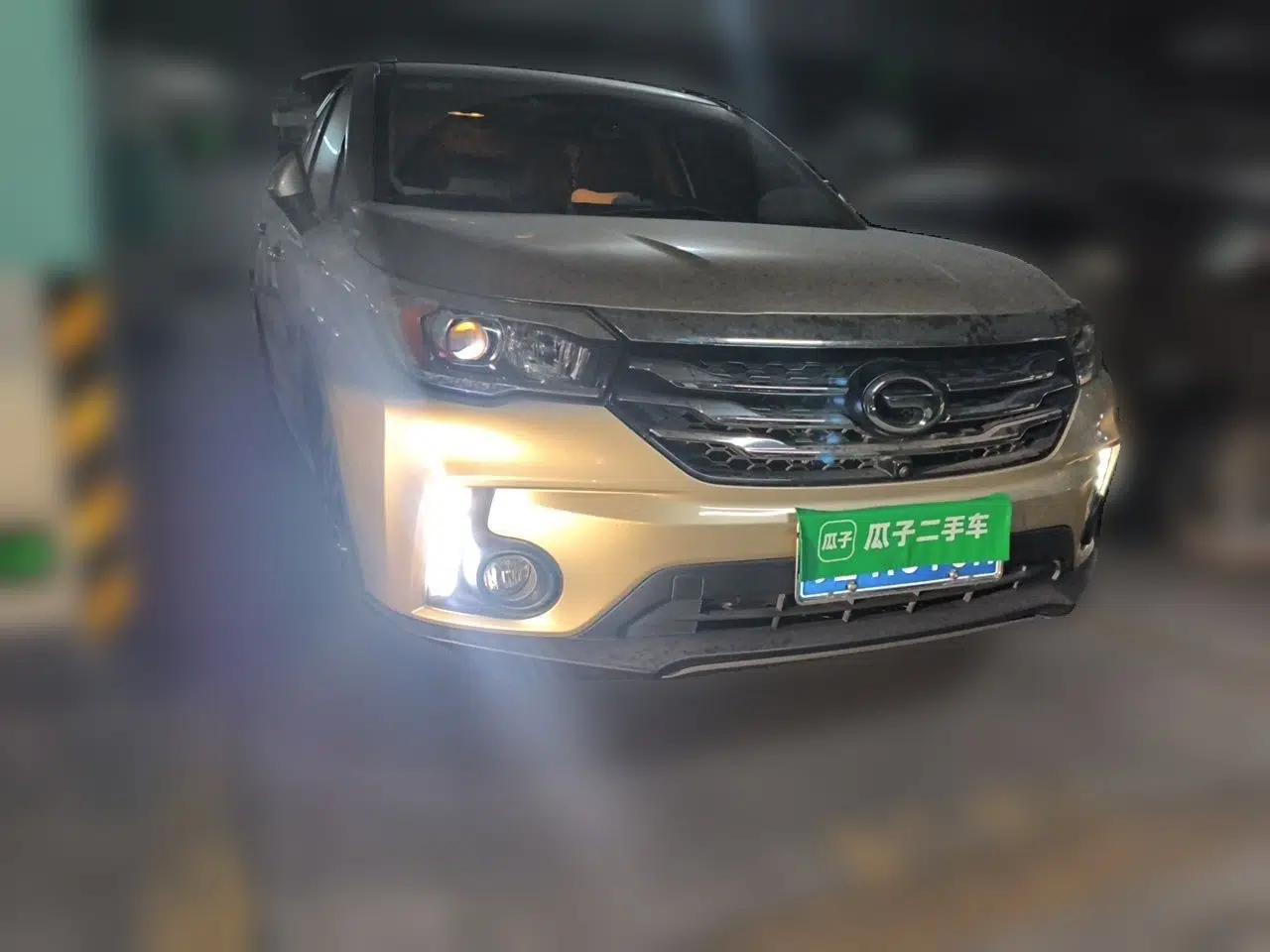 GAC Trumpchi GS4 2017 235T Automatic Two-Wheel Drive Luxury Smart Connectivity Version — миниатюра 3