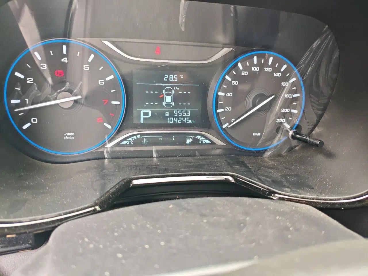 GAC Trumpchi GS4 2018 235T Automatic Two-Wheel Drive Luxury Smart Connectivity Version — миниатюра 12