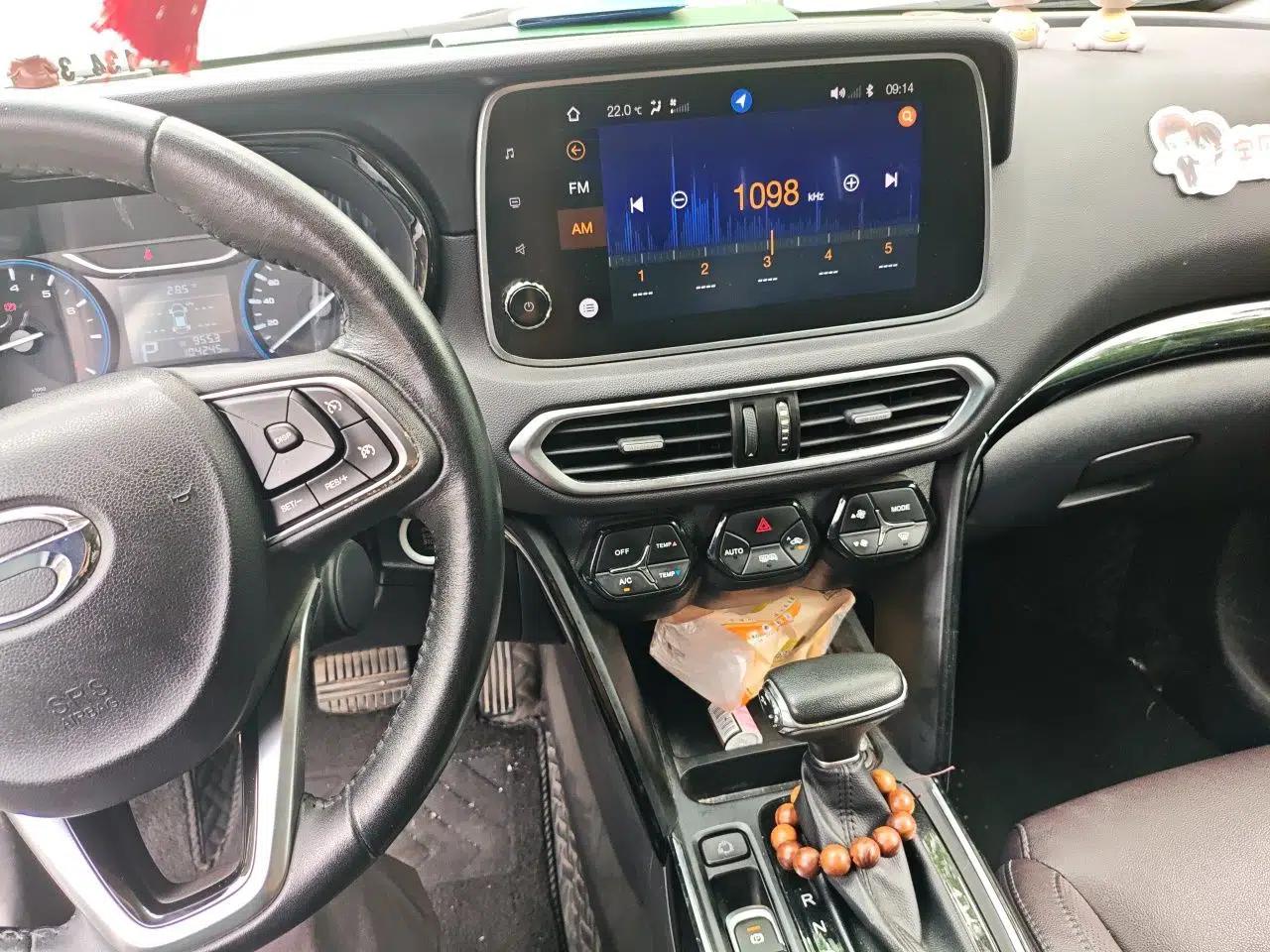 GAC Trumpchi GS4 2018 235T Automatic Two-Wheel Drive Luxury Smart Connectivity Version — миниатюра 13