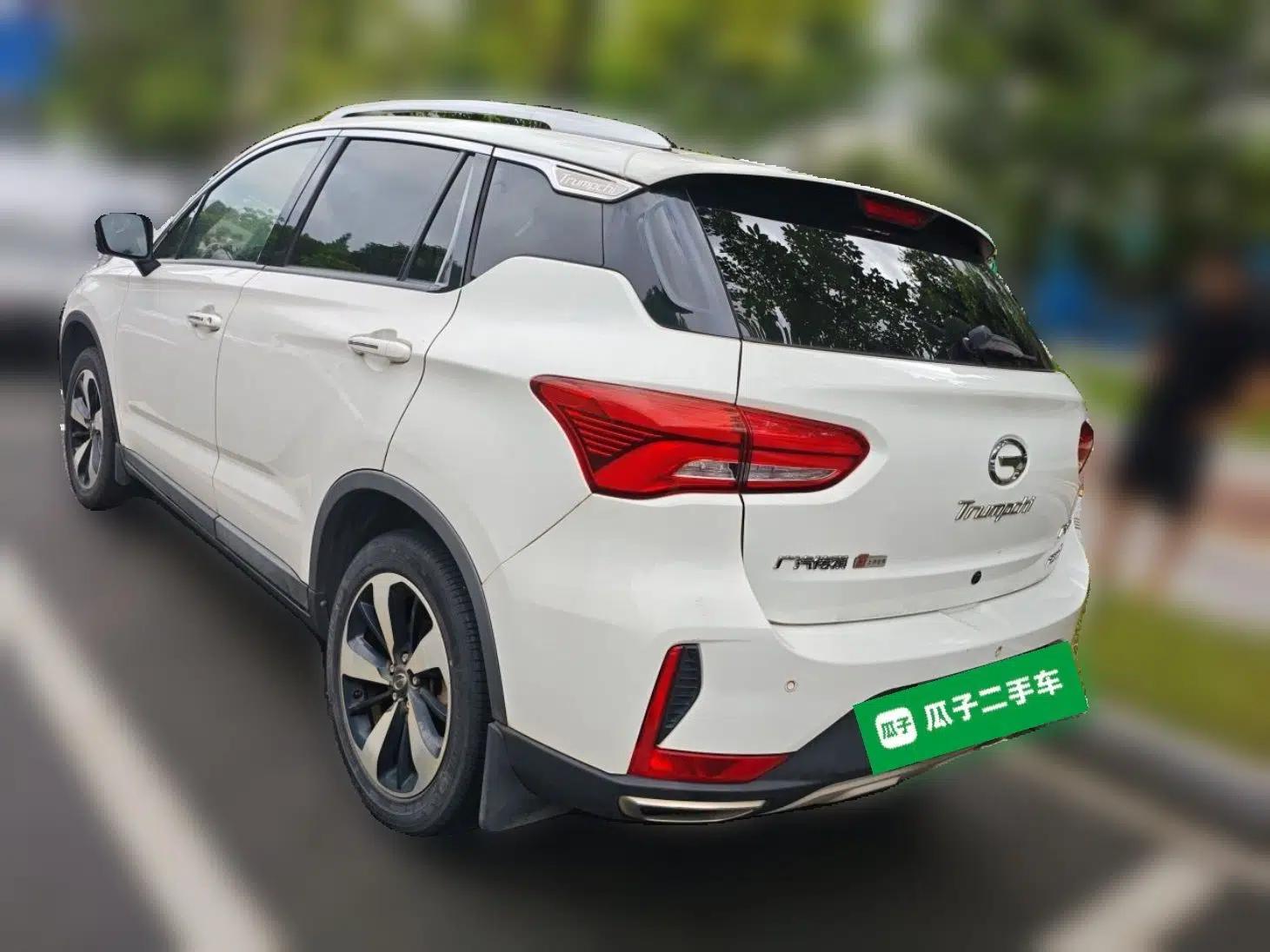 GAC Trumpchi GS4 2018 235T Automatic Two-Wheel Drive Luxury Smart Connectivity Version — миниатюра 4