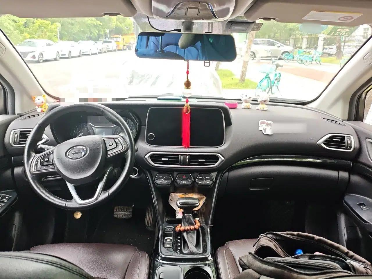GAC Trumpchi GS4 2018 235T Automatic Two-Wheel Drive Luxury Smart Connectivity Version — миниатюра 9