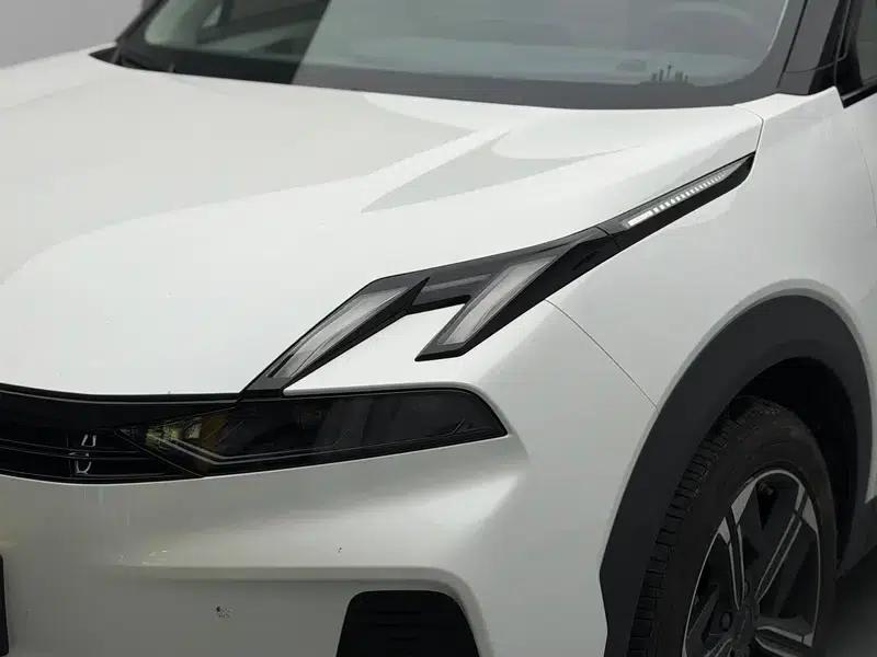 Lynk & Co 06 EM-P 2024 Model, EM-P 126km Long Range Halo — миниатюра 12