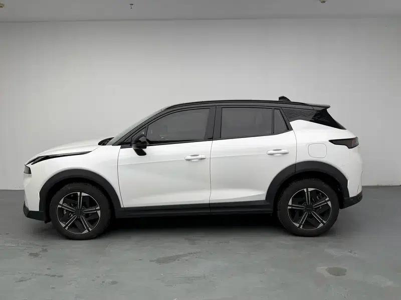 Lynk & Co 06 EM-P 2024 Model, EM-P 126km Long Range Halo — миниатюра 4