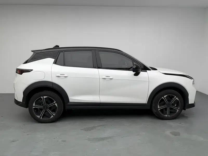 Lynk & Co 06 EM-P 2024 Model, EM-P 126km Long Range Halo — миниатюра 8