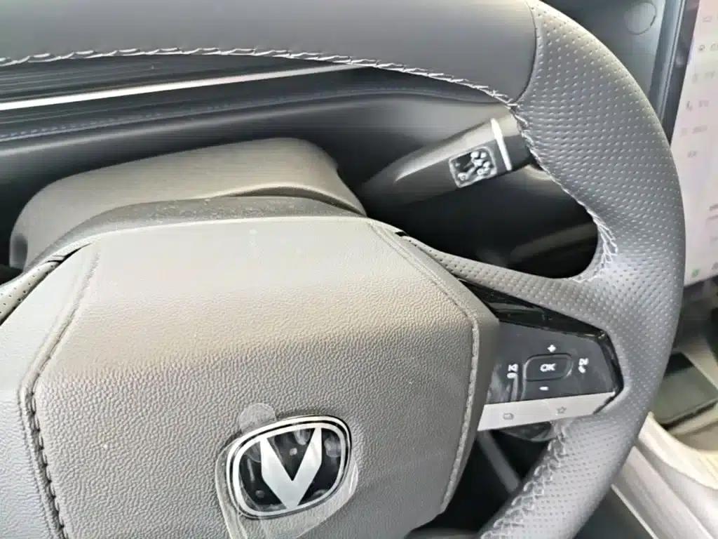 Changan Eado PHEV 2025 Smart Blue Whale 145KM Battleship Edition — миниатюра 14