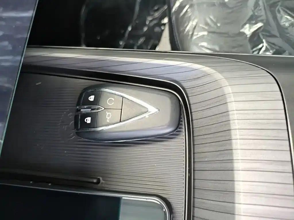 Changan Eado PHEV 2025 Smart Blue Whale 145KM Battleship Edition — миниатюра 9